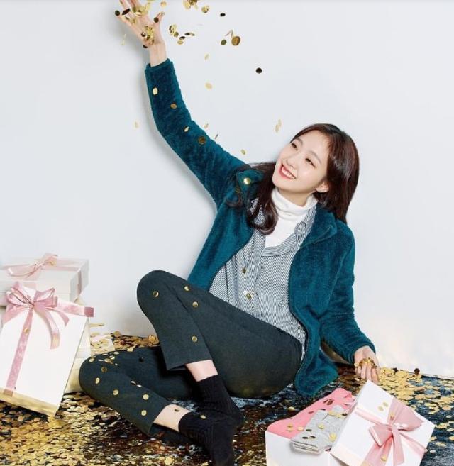 标准美女脸pk高级大片脸,长腿欧巴怎么选