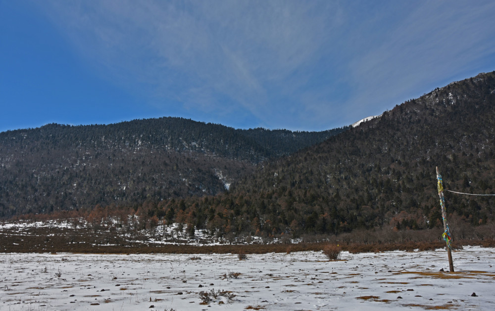 来香格里拉不要错过可以登顶的雪山石卡财神山