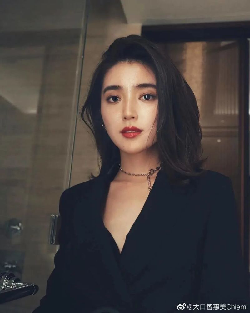 在这个撞脸林青霞的美人面前 关之琳也要认输 腾讯新闻