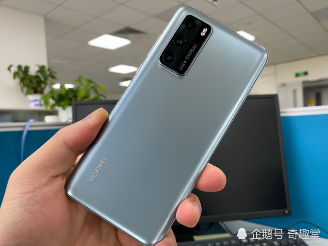 2020年为数不多的小屏5g旗舰机华为p40炙手可热啊