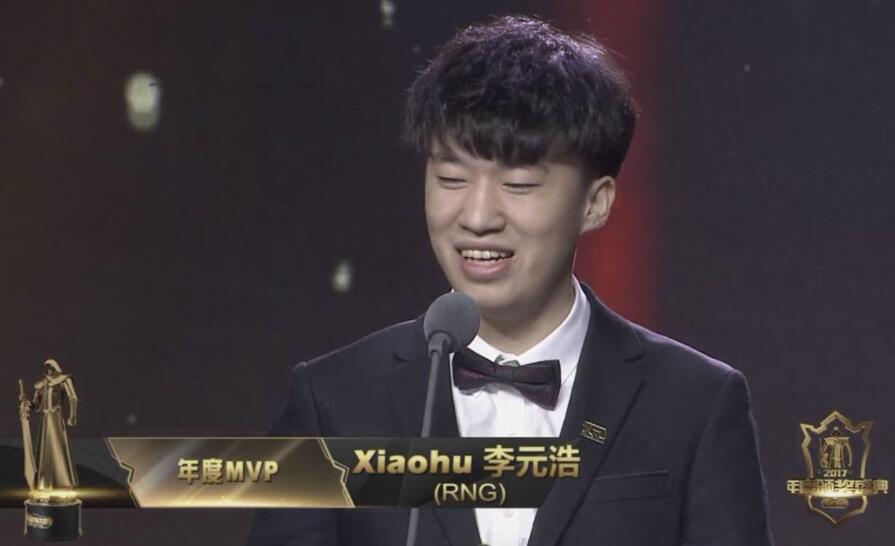 LGD被FPX横扫，RNG直接晋级季后赛，uzi躺着都能赢