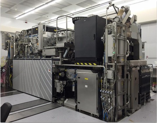 为什么在光刻机上掌握核心科技的是荷兰?