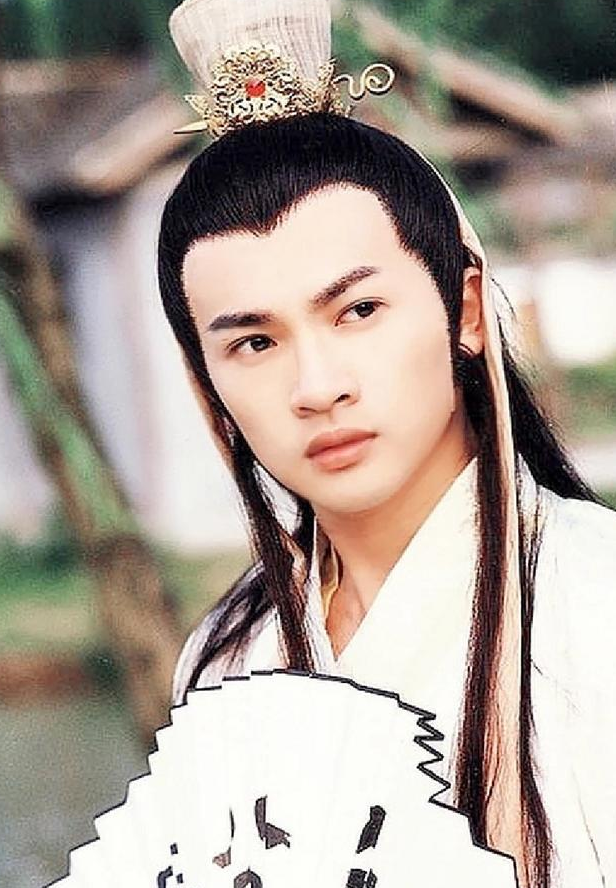 年轻时颜值巅峰的男星,苏有朋儒雅,看到焦恩俊:一直以为二郎神就长