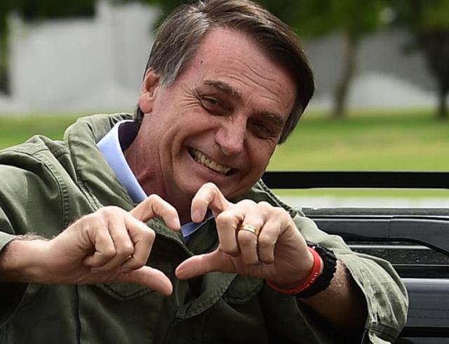 博尔索纳罗|巴西总统：我第二次检测仍为阳性，过几天再检测，愿上帝保佑