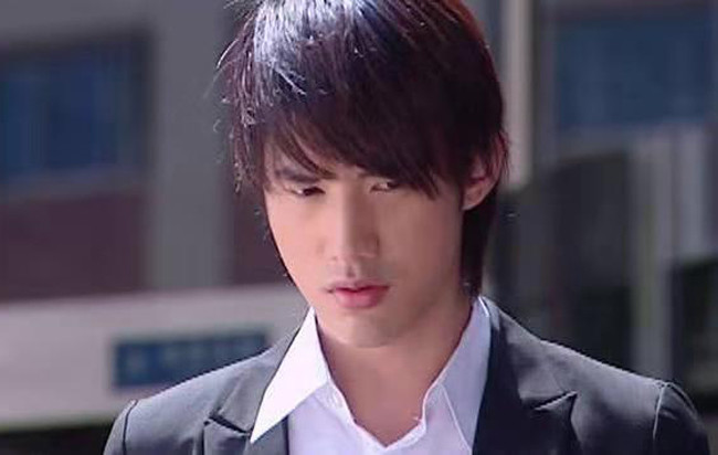 还记得童年男神"炎龙侠"吗?和陈赫出演同一部戏,却没什么存在感