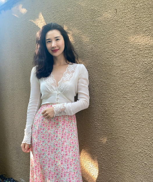 张大奕不回应总裁绯闻因利益被逼无奈却被同行暗讽心机太重