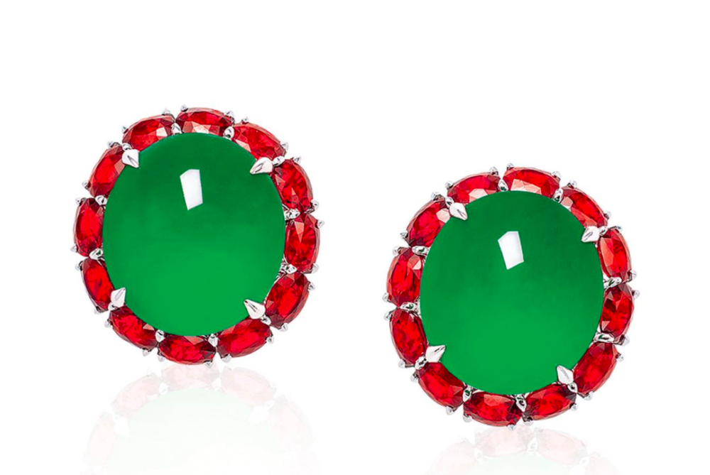 翡翠|慈禧太后戴过的翡翠朝珠，如今价值8亿，竟然在她手上？