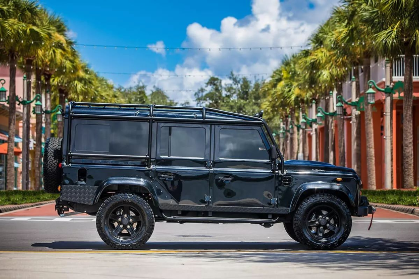 想跟吉姆尼竞争?路虎将推出一款超短轴距的卫士80