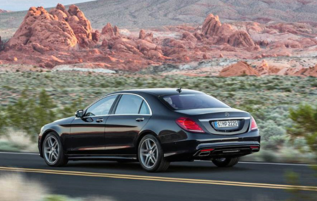 奔驰新s级亮相,起步3.0t六缸引擎,预售85万起还买啥奥迪a8l!