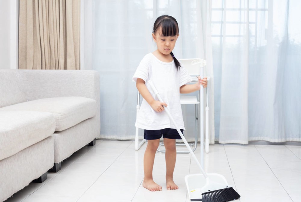 熊孩子房间总是一团糟?让他自己收拾,除了家里整洁还有意外惊喜