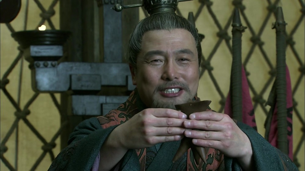 刘备入川,文臣有庞统,简雍,伊籍等,武将有黄忠,魏延,霍峻等人,还有