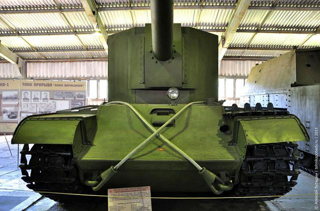 苏联su-100y,被当成坦克歼击车的重型突击炮,虎式坦克也能击穿