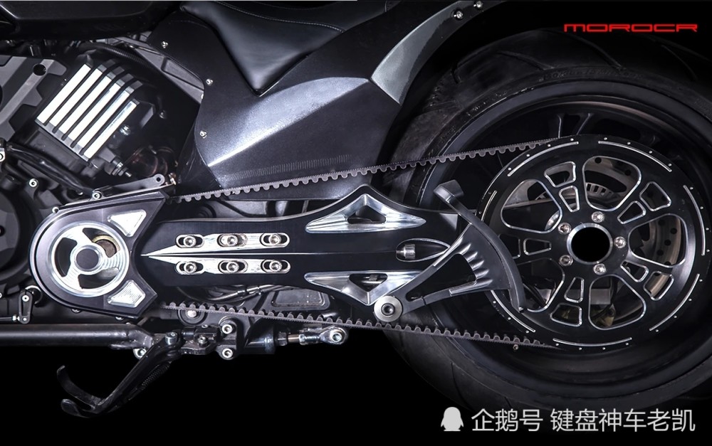 摩瑞发布金刚狼800cc定制巡航外露变速箱皮带传动单摇臂