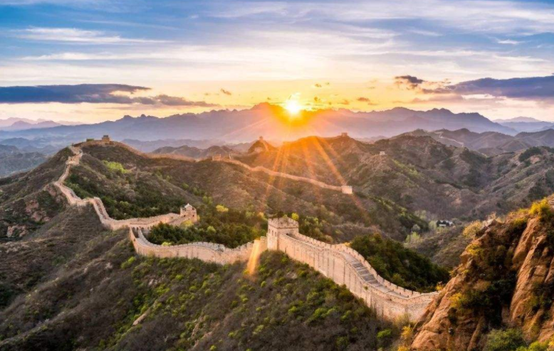 李维采薇合诵我爱我的祖国