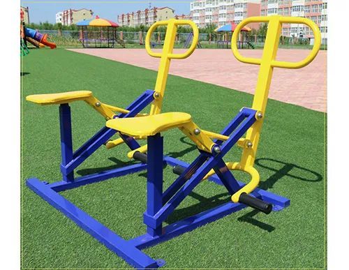 小区健身器材这样玩