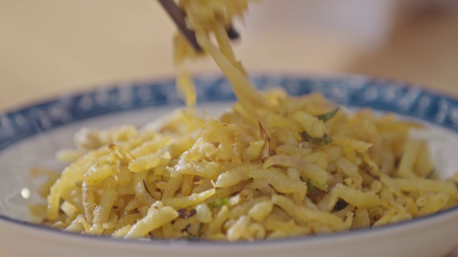 如果你觉得山药蛋,土豆,洋芋,马铃薯都是一回事的话,西吉人是有资格给