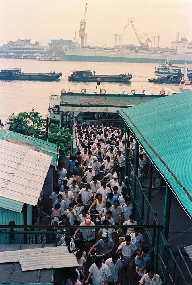 這些連接浦江兩岸的輪渡老照片裡有你的青春嗎