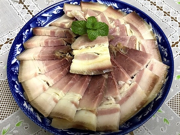 水煮咸肉的做法