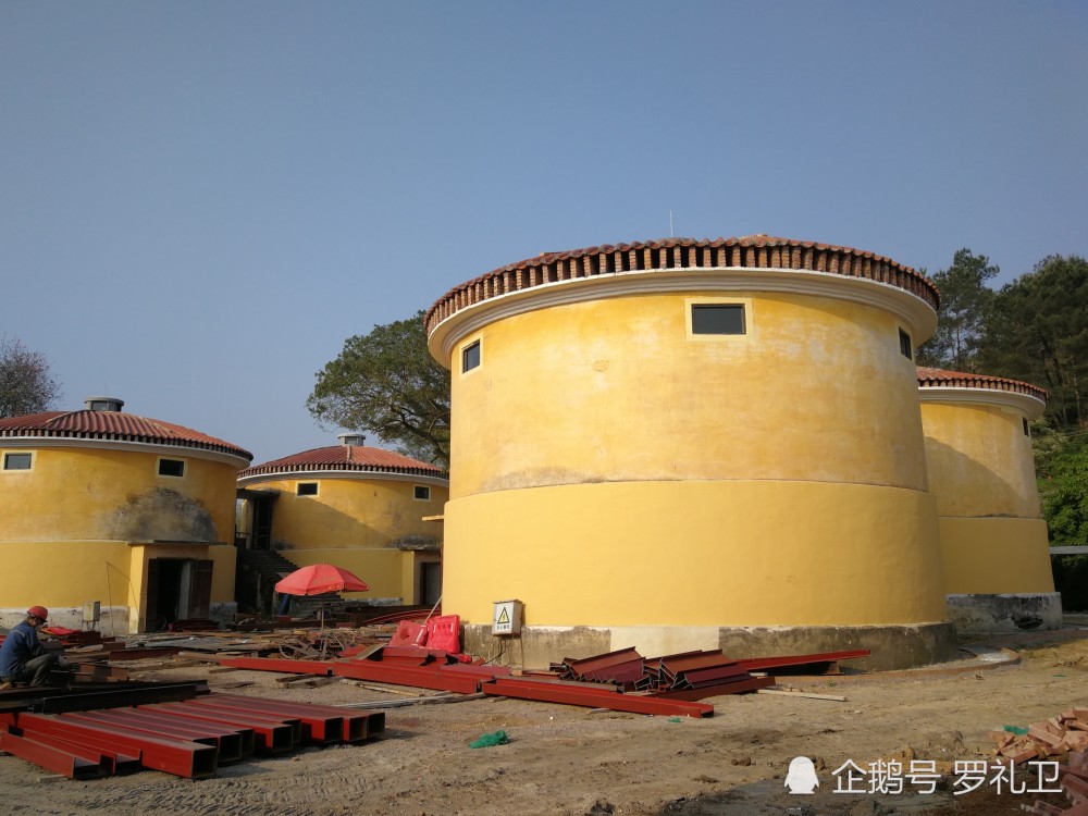 今天特意来看看独特圆柱形设计的龙归粮仓