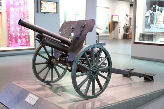 九四式山炮,侵华刽子手的工具,历史的见证者!