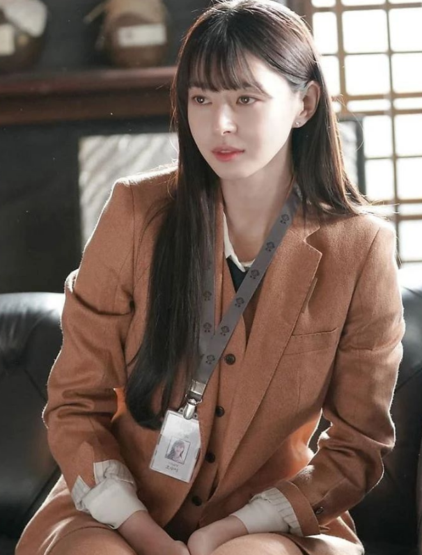 《梨泰院》女二神仙颜值,逆天搭配格外抢眼