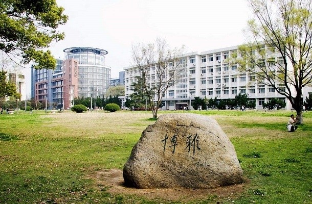 武汉师范专业最好的1所大学美女学霸如云考上就是赚到