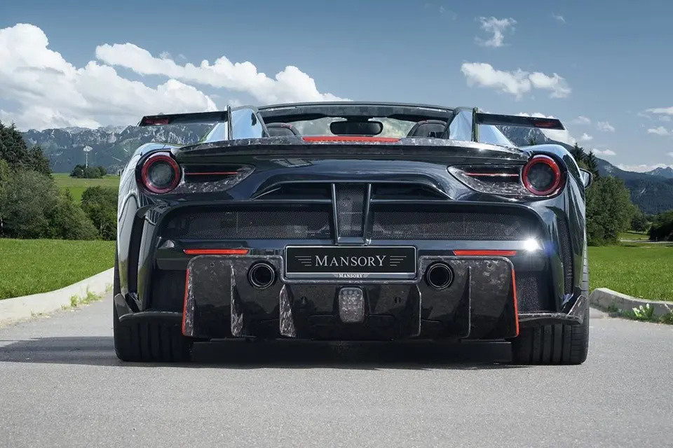 mansory爆改的法拉利488拥有790匹马力