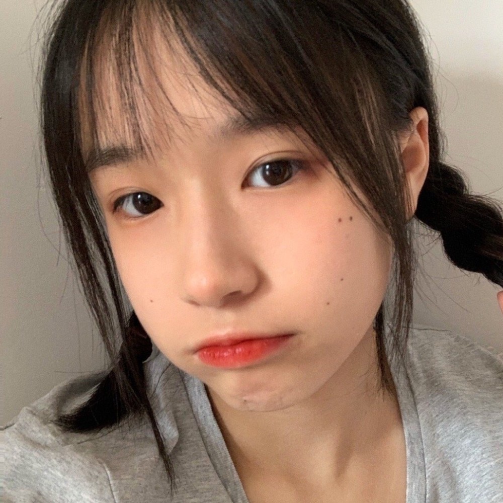 1,讨厌和别人一样;2,本性阴郁,怕寂寞;3,觉得过去的自己很傻很天真;4