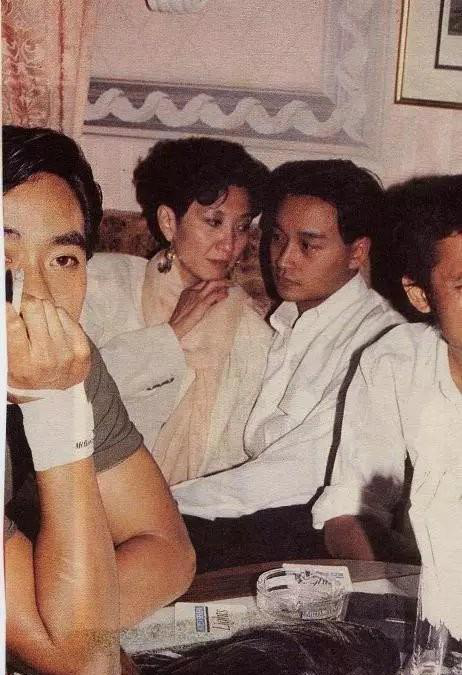 施南生:张国荣送她高跟鞋,黄霑对她甘拜下风,徐克却和她离婚_腾讯新闻