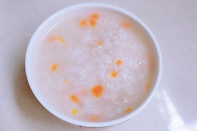 瘦肉胡萝卜粥满足你身体所需的营养餐