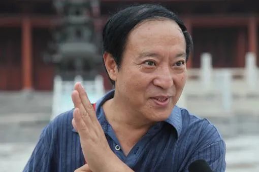 牛群|离开冯巩的牛群：经商屡遭失败，58岁婚姻破裂，今他为何消失了？