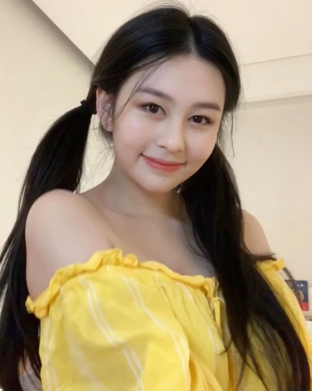 最美星二代地位不保?沈月胖出大饼脸