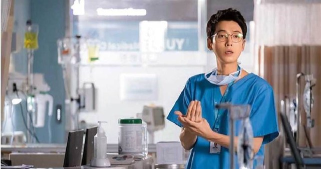 机智医生 组乐团玄彬 李锺硕也曾演过音乐人 机智医生 李锺硕 玄彬 郑敬淏 音乐人