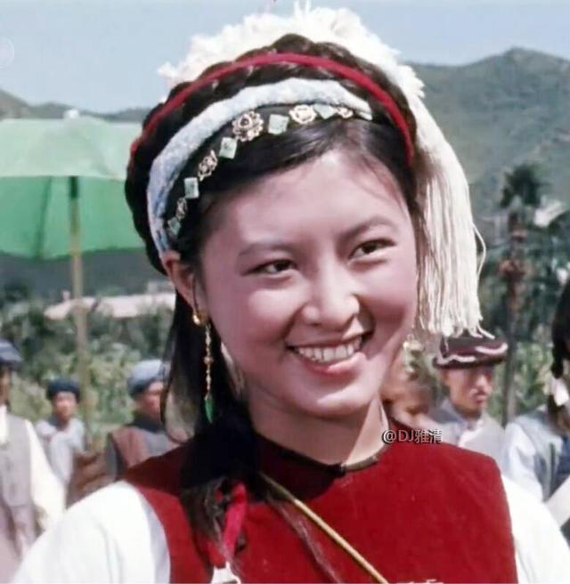 演《五朵金花》成明星后遭嫉妒,恋人也离她而去,杨丽坤是如何"发疯"的