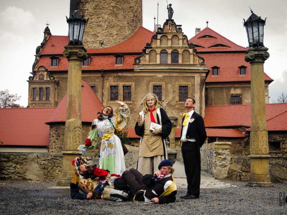 美国现实中的 魔法学校 一年学费100美元 老人也能去上学 腾讯新闻