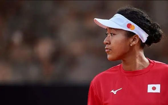 费德勒向wta传奇致敬大阪直美加入宅家运动