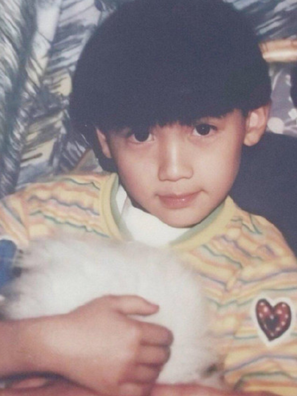 黄子韬童年照,朱一龙童年照,郑爽童年照,看见王源童年照:好想抱回家!