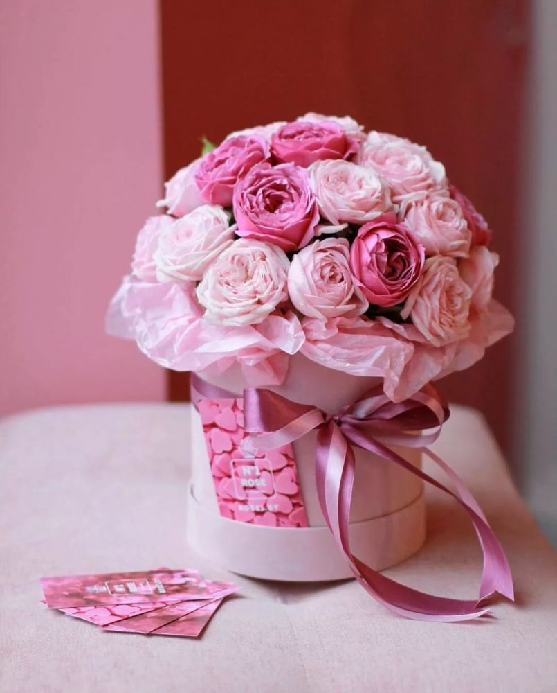 乌克兰no 1 Rose 花盒花束作品集 腾讯新闻