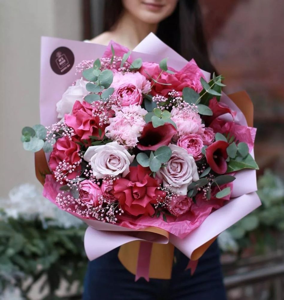 乌克兰no 1 Rose 花盒花束作品集 腾讯新闻