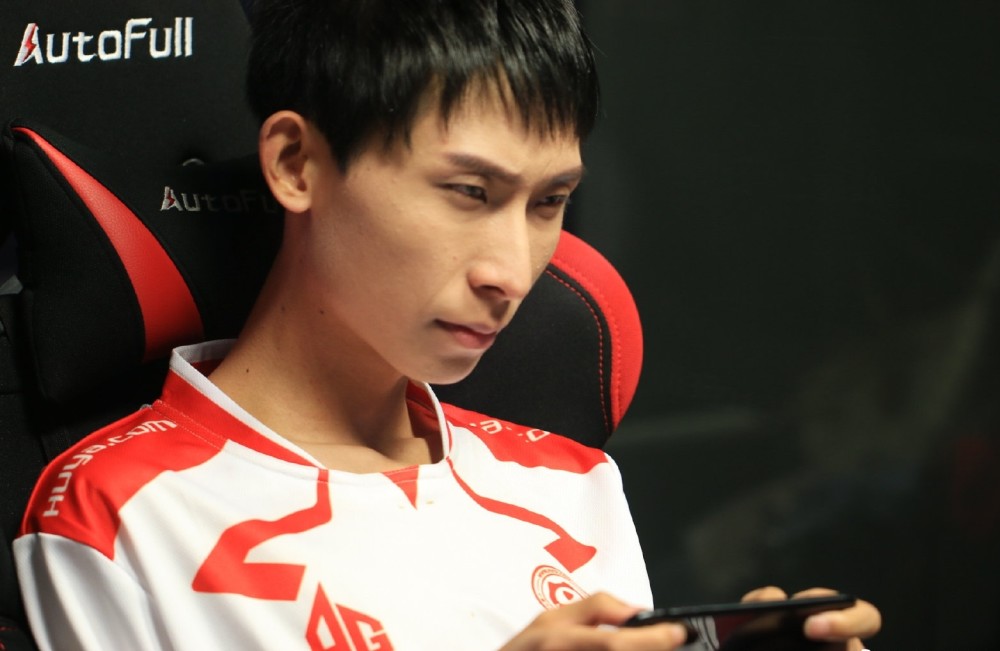 又一位老ag退役兰息官宣四届辅王退网初代只剩vv梦泪