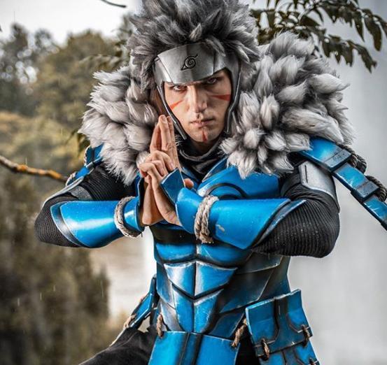 外国男子热爱cosplay,雷神已经满足不了他,火影忍者才是信仰