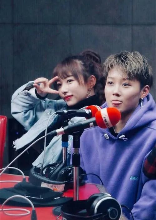 刘雨昕被猪队友坑惨经纪人公开内涵孔雪儿恶心