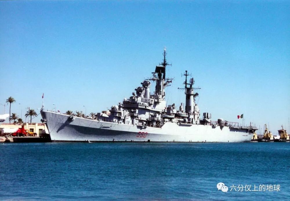 戰後世界艦船意大利維托里奧維內託號直升機巡洋艦