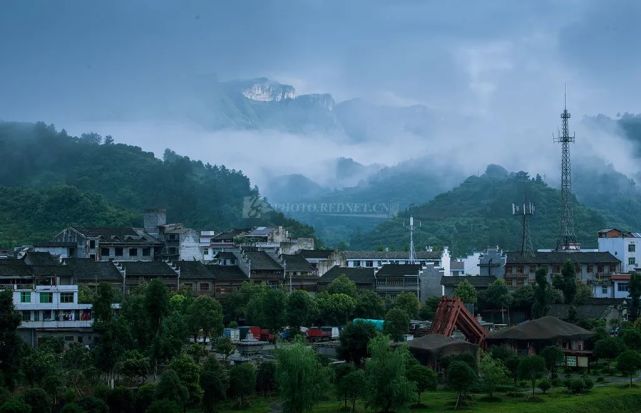 湖南龙山里耶岩冲新区图片