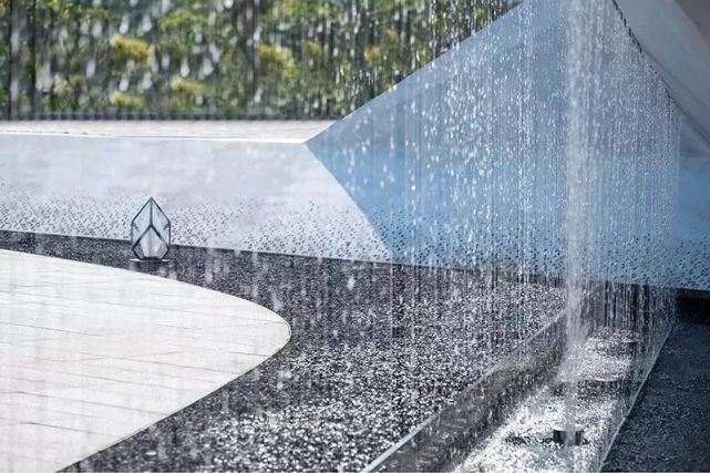 管孔式水帘,拉线式水帘,数字水帘您都了解吗?