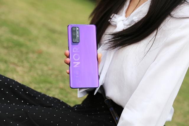 一部把光影艺术发挥到极致的科技潮品荣耀30pro图赏