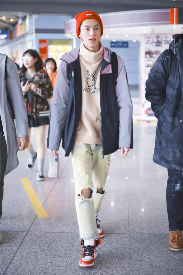 娱乐圈男明星的最爱潮鞋建议男孩子们私藏