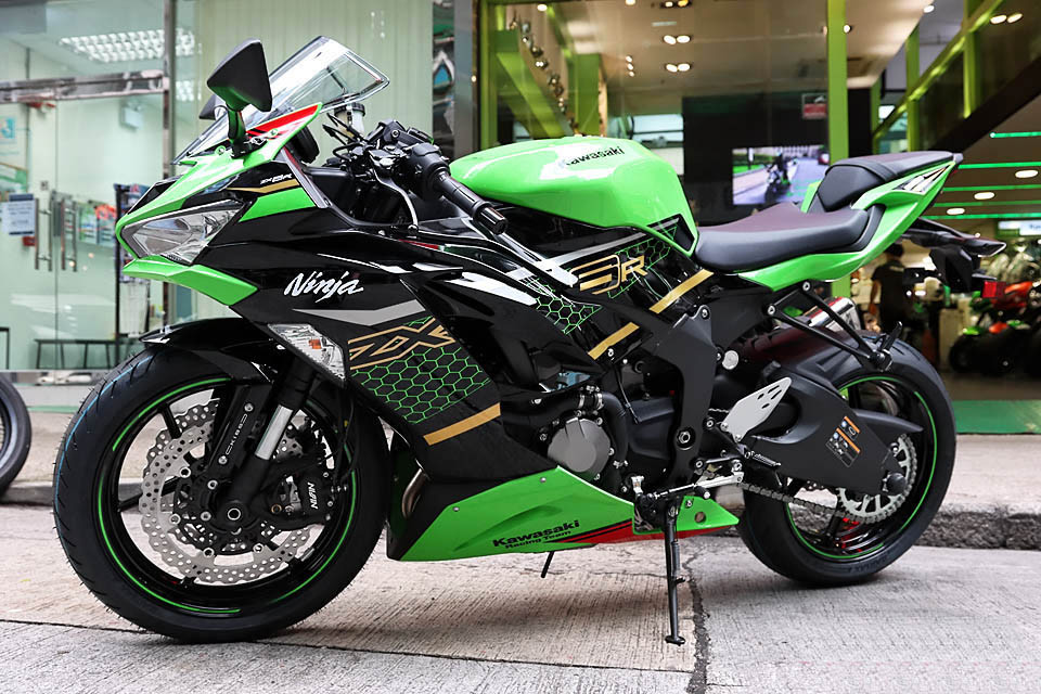 零百加速3.2秒 极速299km/h 川崎zx-6r新款来袭