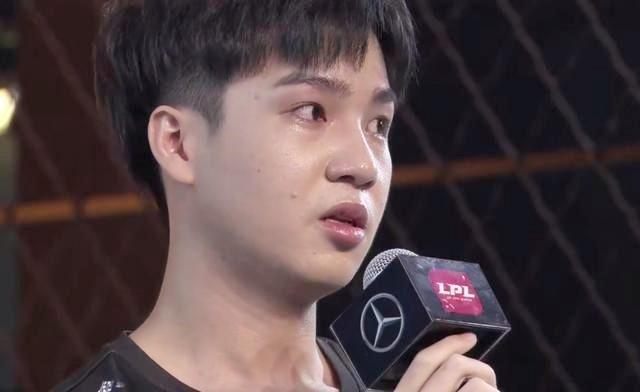 letme去基地被拒!君泽直播回应:昨天刚下播,rng就发消息不让我去