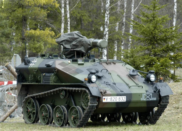 德国鼬鼠空降战车战车中的qq车能打能跑的战场小强